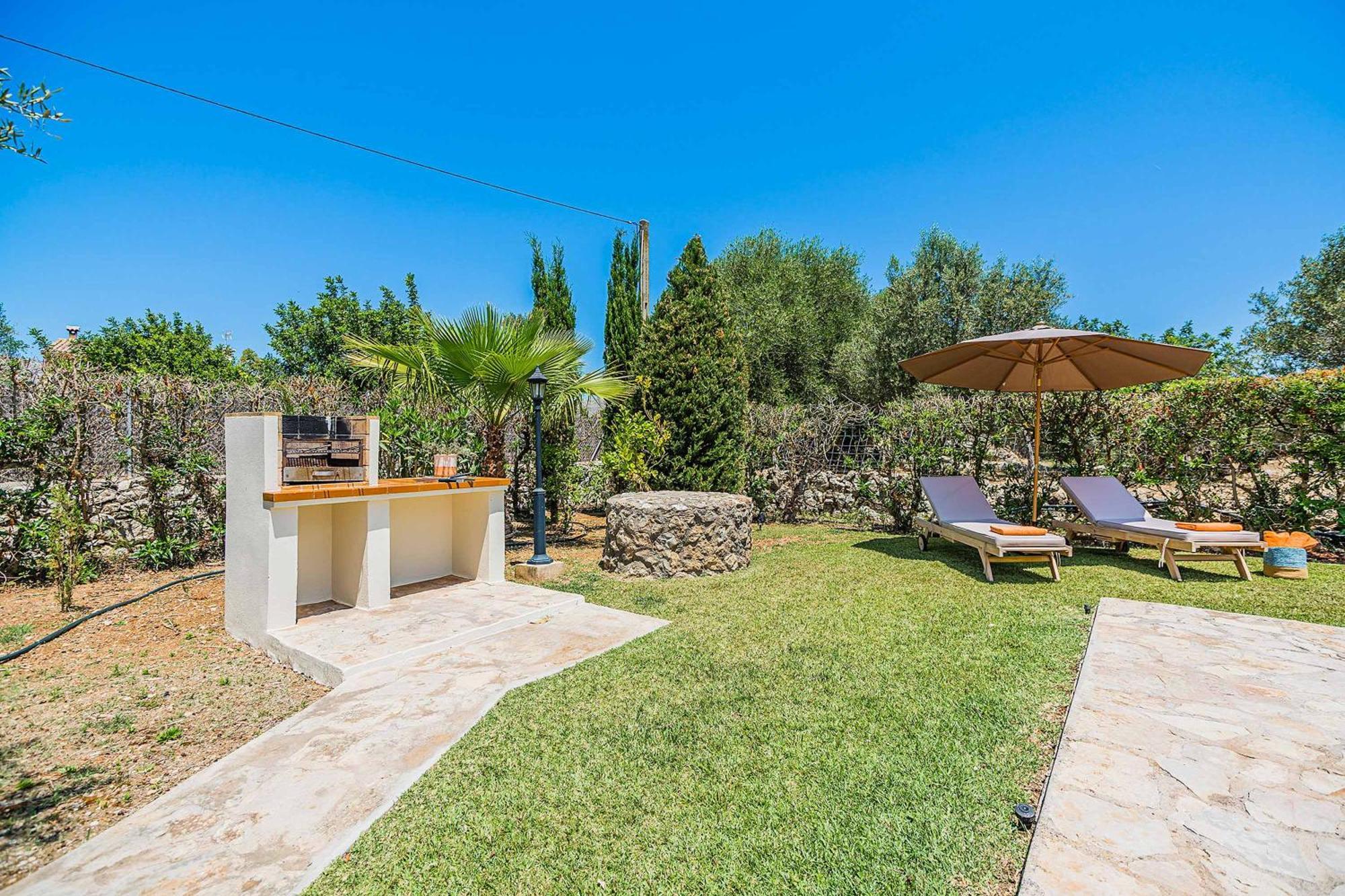 Oli Villa *